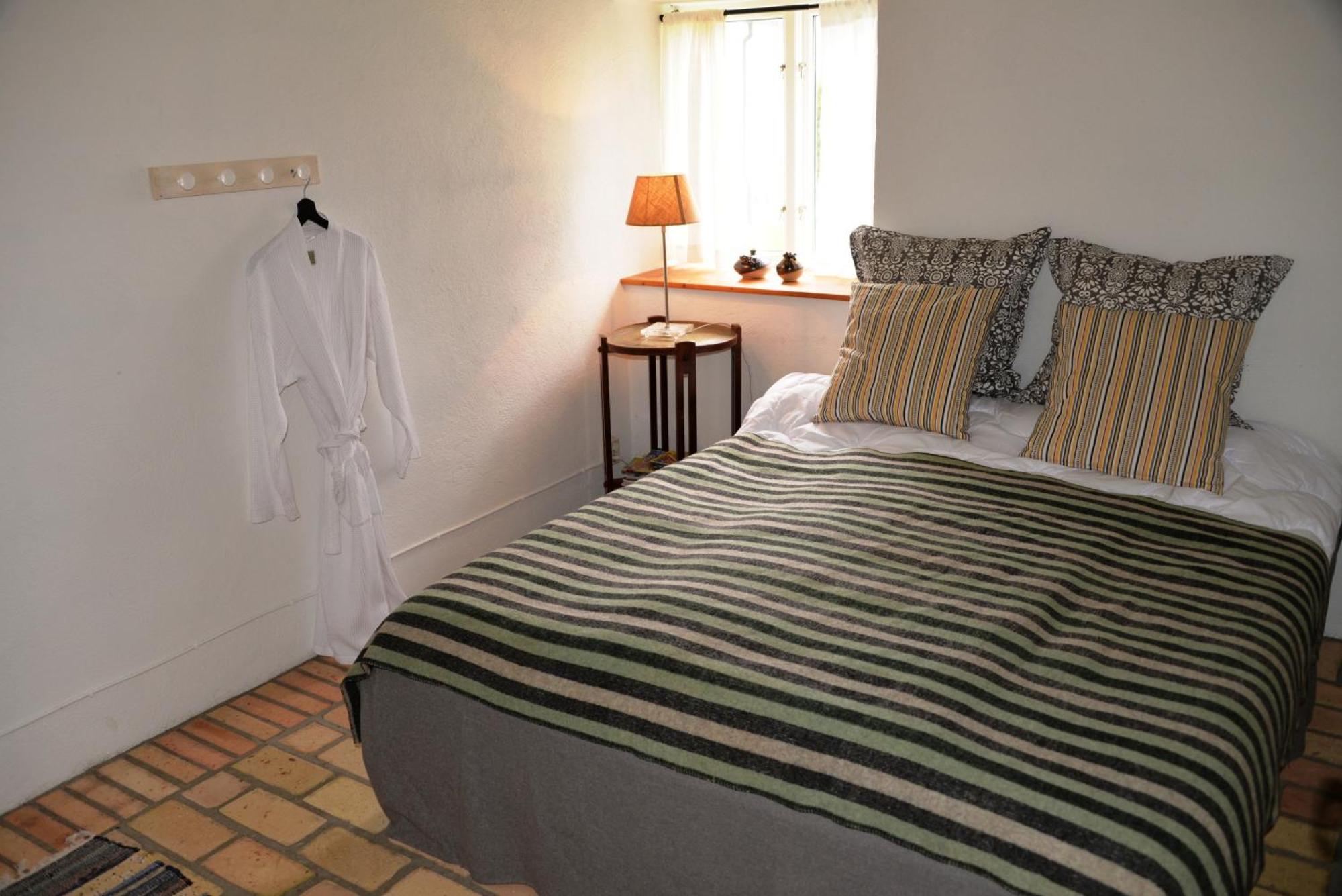 Onkel Enkels Pensionat Tomelilla Room photo